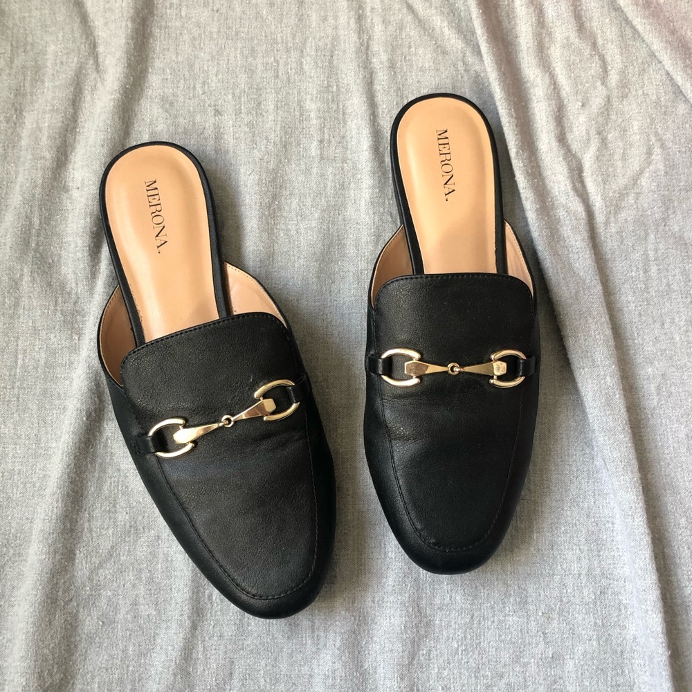 MERONA black slide mules with buckle